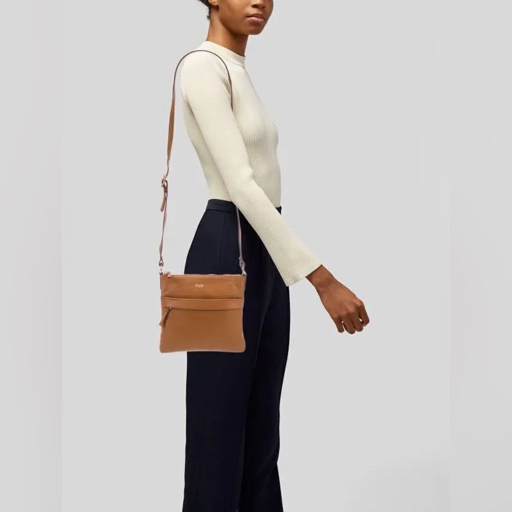 Mark & Graham Leathe Crossbody Bag in Camel